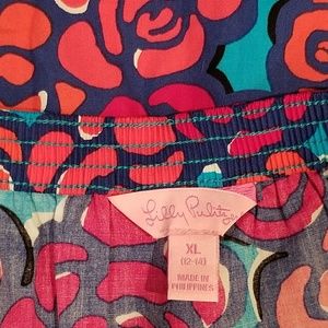 Lilly Pulitzer Bottoms - Lilly Pulitzer girls XL (12-14) floral skirt Lilly Pulitzer Bottoms - Lilly Pulitzer girls XL (12-14) floral skirt